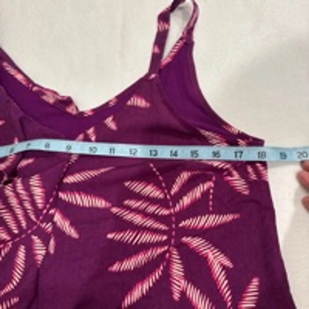 Women's a.n.d. Tank Top, Medium, Purple asymmetrical ruffle detail knit back GUC - Picture 6 of 7